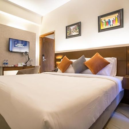Jatra Flagship Chattogram City Centre Чіттаґонґ Екстер'єр фото